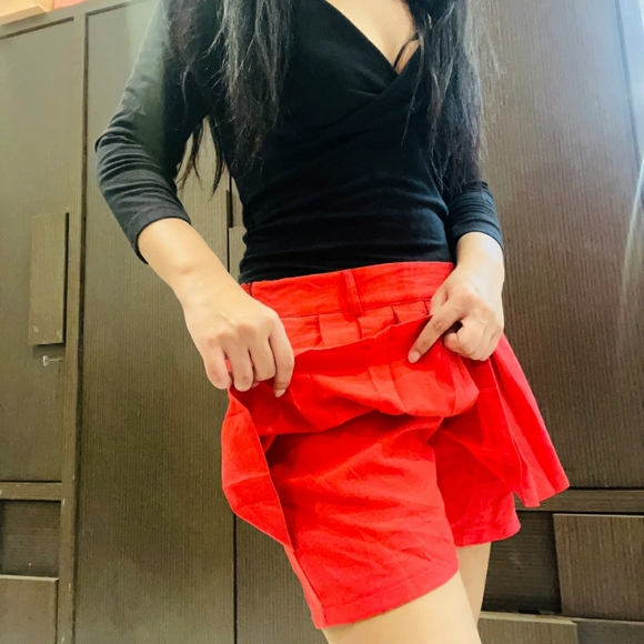 Red skirt with shorts - Picture 4 of 5